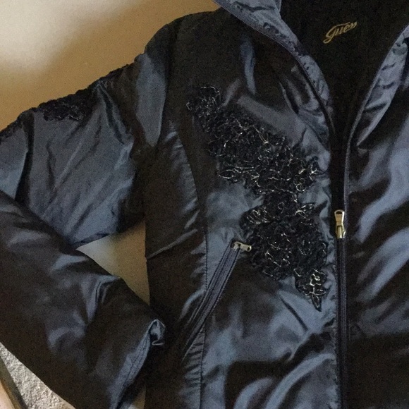 Guess Puffer Down Coat with black floral appliqué - Picture 4 of 12